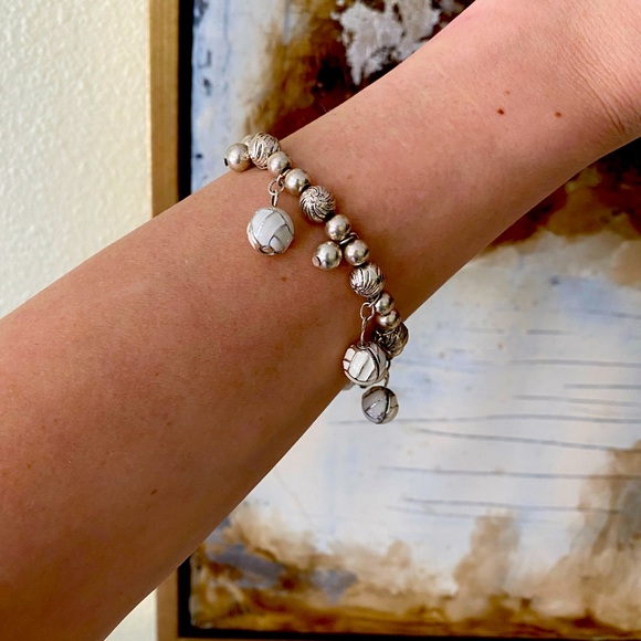 Silver toned heavy beaded dangling bracelet ~ - Picture 4 of 5